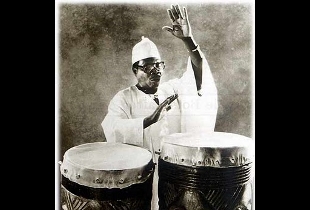 Foto de musico africano.