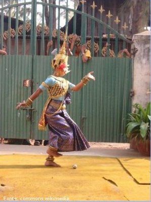 Imagem de uma dança do Camboja. 
<br>
<br>
Palavras-chave: dança, dança, Dança Cambojana.
