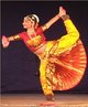 Estilo de dana clssica na ndia conhecido como Bharatanatyam, originrio de Tamil Nadu, um estado no sul da ndia. <br> <br> Palavras-chave: dana, dana indiana, ndia, Bharatanatyam.