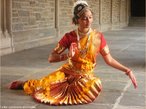 Estilo de dança clássica na Índia conhecido como Bharatanatyam, originário de Tamil Nadu, um estado no sul da Índia. <br> <br> Palavras-chave: dança, dança indiana, Índia, Bharatanatyam.