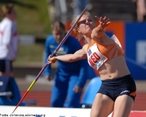 Atleta no momento do lance do dardo. <br><br> Palavras-chave: esporte, atletismo, lanamento de dardo, dardo.